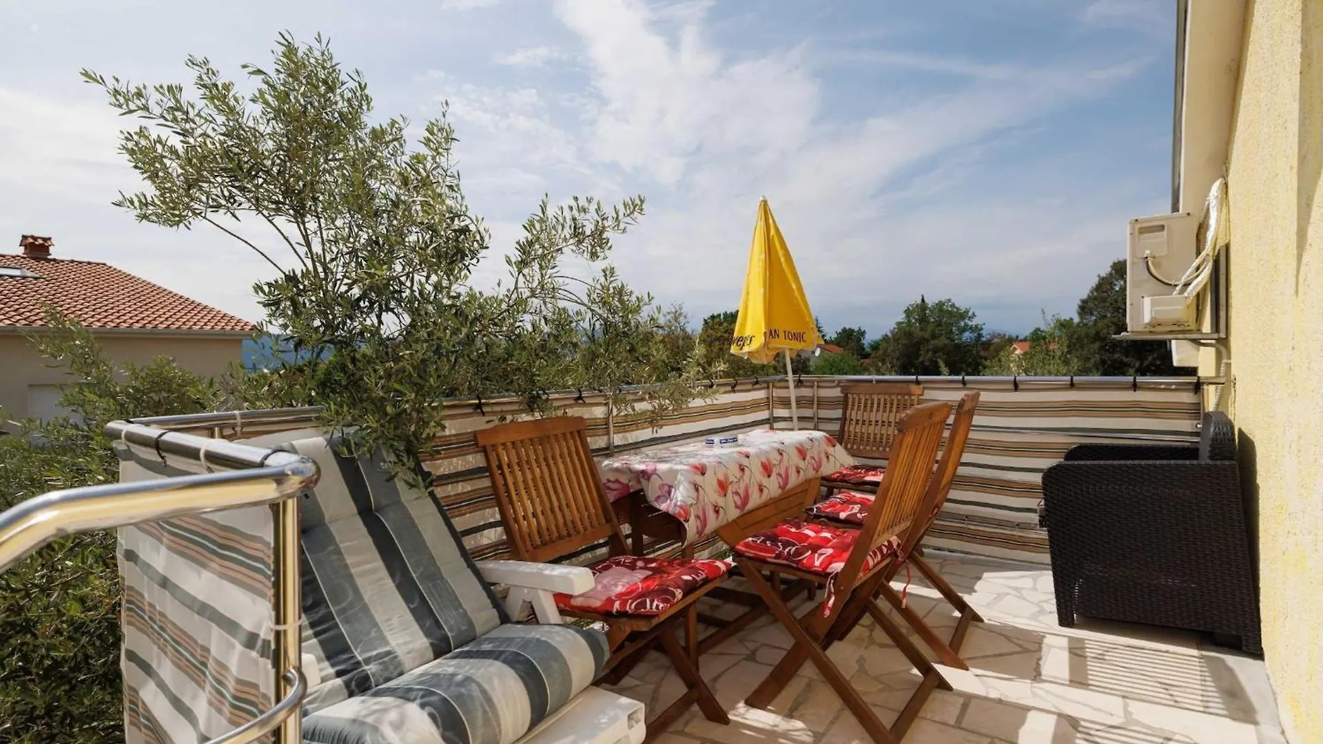 Classic And Trendy Apartment With Terrace - Two Bedroom Apartment With Terrace Krk Town Croatia