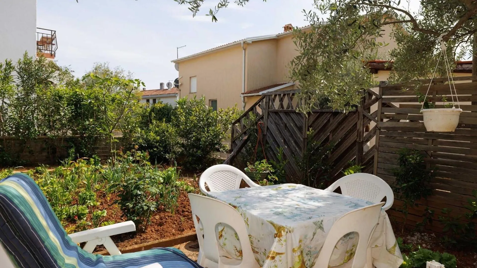 Classic And Trendy Apartment With Terrace - Two Bedroom Apartment With Terrace Krk Town