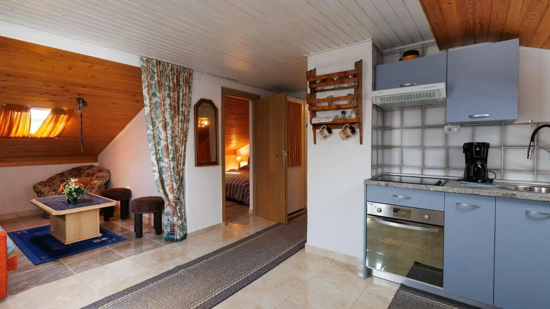 Classic And Trendy Apartment With Terrace - Two Bedroom Apartment With Terrace Krk Town